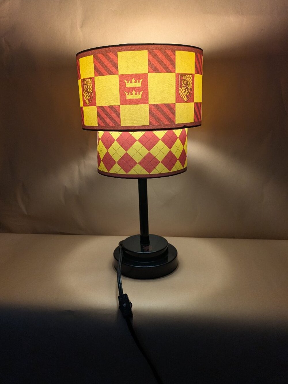 Harry Potter Gryffindor Quidditch lamp